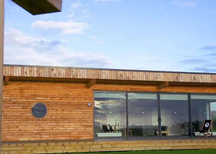 Jog Lodge - 3 Bed Sea-View